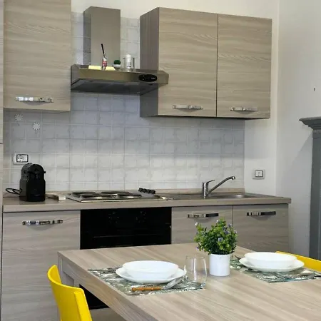 דירה Chic - Near Airport & Center *